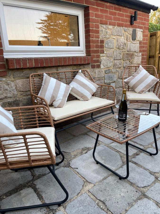 The Lodge Hideaway In Cowes Gurnard المظهر الخارجي الصورة